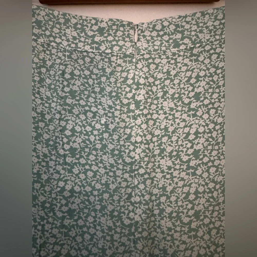FAITHFULL THE BRAND RACQUEL MIDI SKIRT KAIA FLORAL SEAFOAM GREEN SIZE US6/AU10/M - Picture 7 of 8